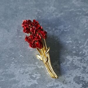 Vintage Danbury Mint Red Roses Floral Brooch
